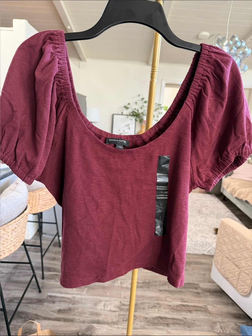 Banana Republic Maroon Scoop-Neck Puff Sleeve Crop Top